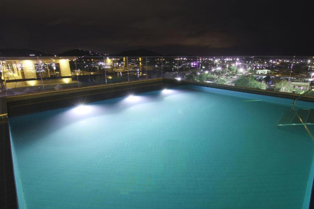 Edificio Royale Flat 230 *